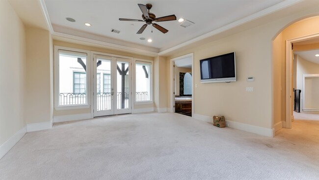 Building Photo - 1700 Sunset Blvd