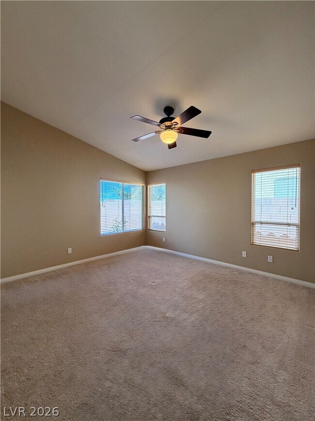 Building Photo - 212 Horizon Peak Dr