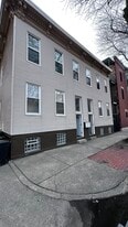 Building Photo - 931 S Aberdeen St