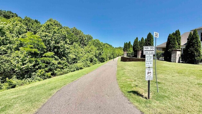 Building Photo - 9008 Arden Meadows Dr