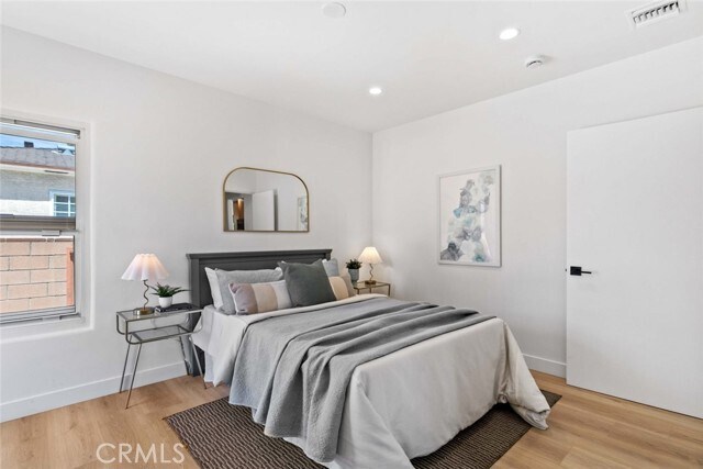 Building Photo - 2105 N Pass Ave