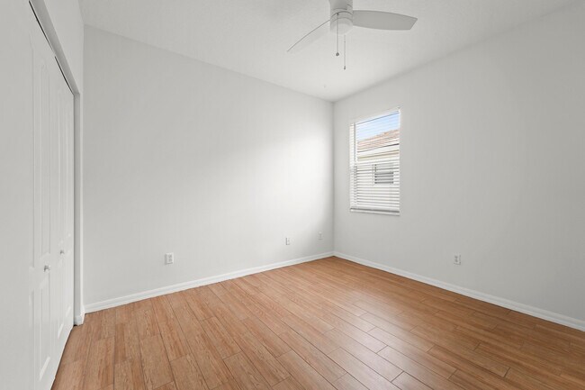 Building Photo - 9588 SW Flowermound Cir