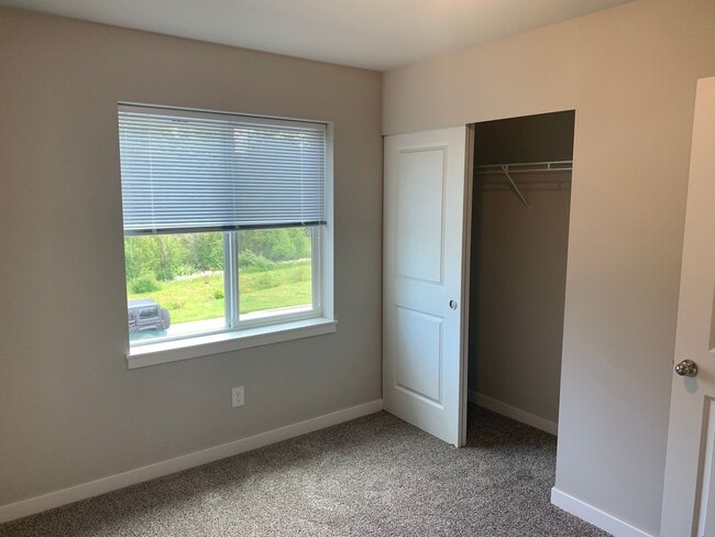 Building Photo - Fantastic 3 Bedroom Home In New Neighborhood
