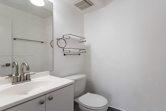 Building Photo - 6855 SW 45th Ln