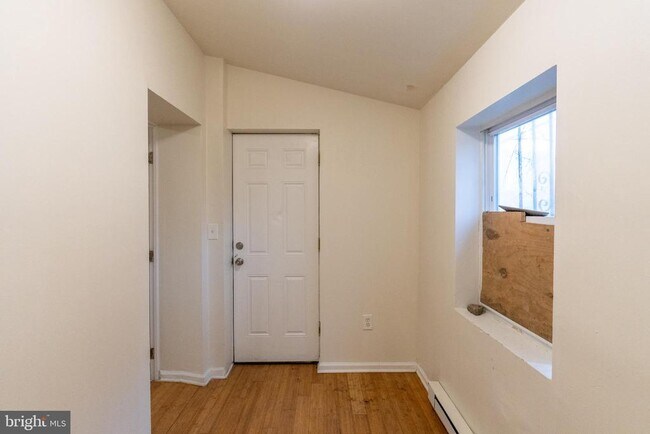 Building Photo - 2219 N 16th St