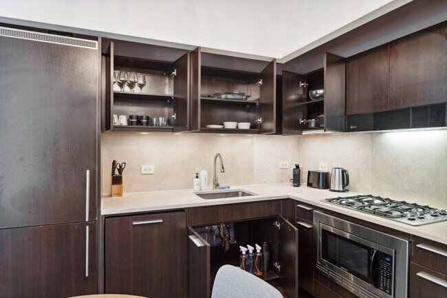 Building Photo - 110 Wall St