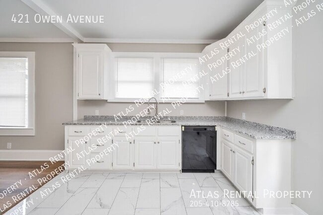 Building Photo - 421 Owen Ave