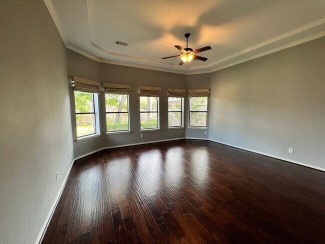 Building Photo - 7007 Fall Creek Ln