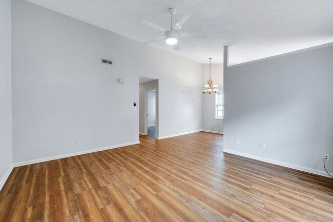 Building Photo - Charming 3BR House in Wilmington