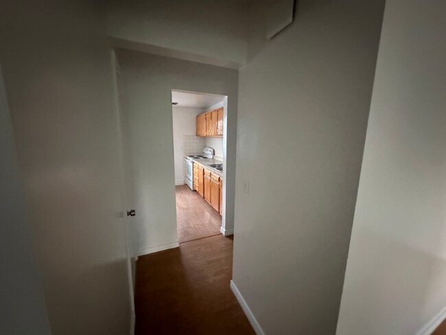 Building Photo - 171 S Coleman St