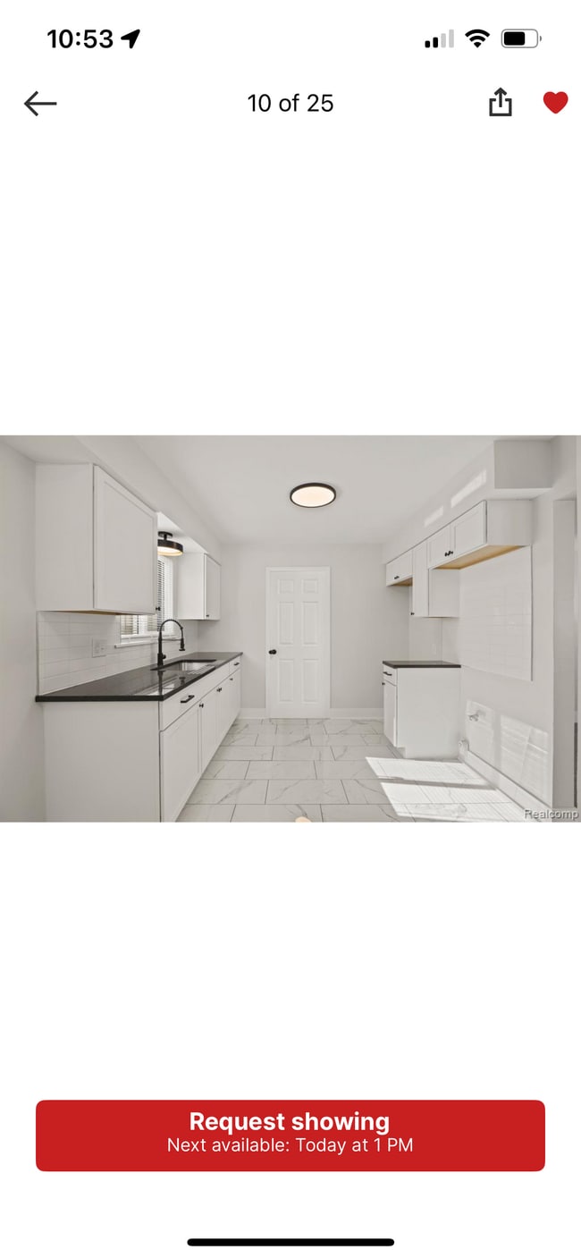 Building Photo - Newly Remodel Home
