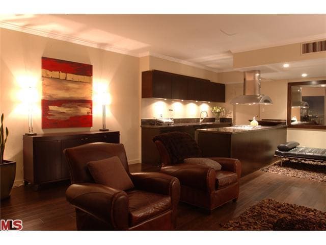 Kitchen - 4411 Los Feliz Blvd