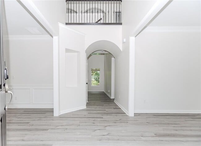 Building Photo - 2023 Jameson Cir NE