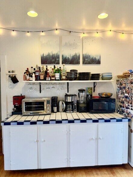 Building Photo - 95 Beckett St