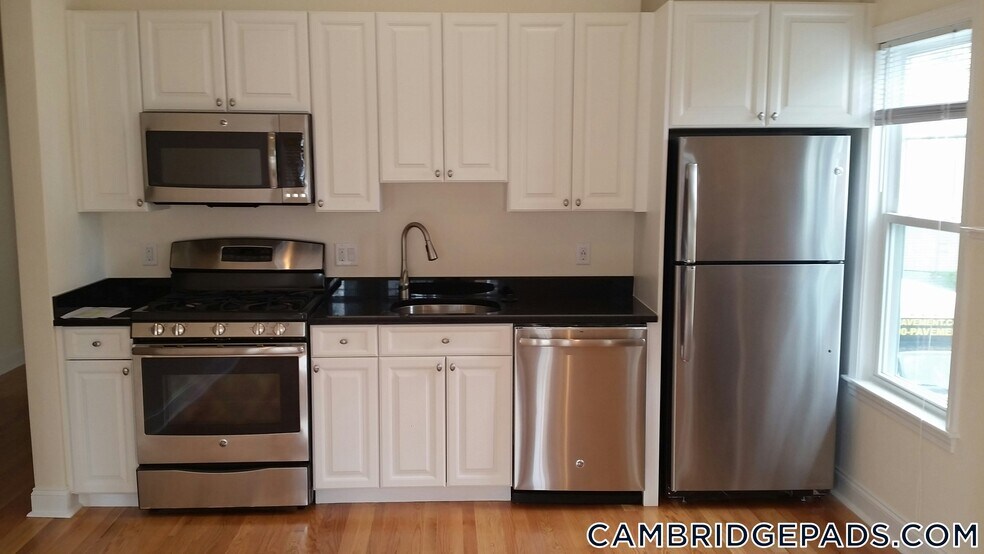 Building Photo - 65 Langdon St