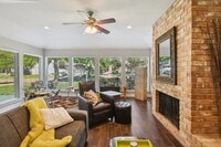 Building Photo - 1006 Glacier Hill Dr