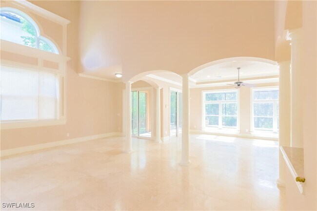 Building Photo - 2915 Coco Lakes Dr