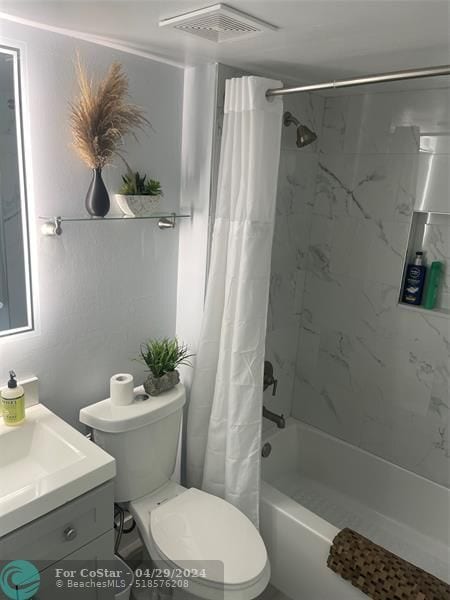 Building Photo - 111 Royal Pk Dr