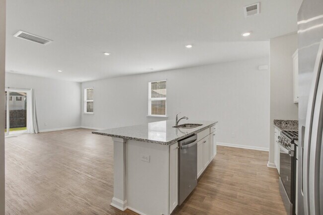 Building Photo - 163 Horizon Rdg Dr