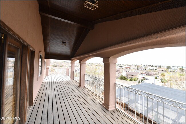 Building Photo - 7318 Corona Del Sol Dr