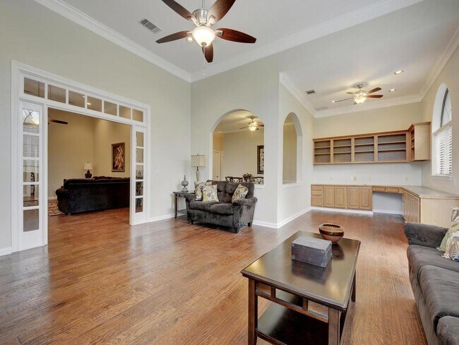 Building Photo - 7500 Canna Cove
