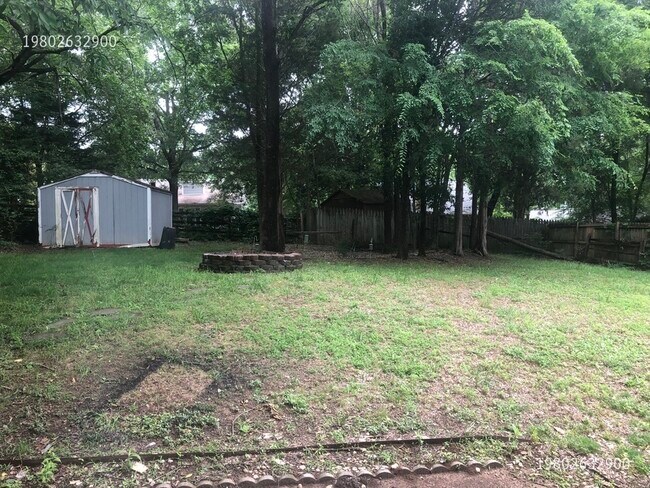 Building Photo - 10009 Rockwood Rd