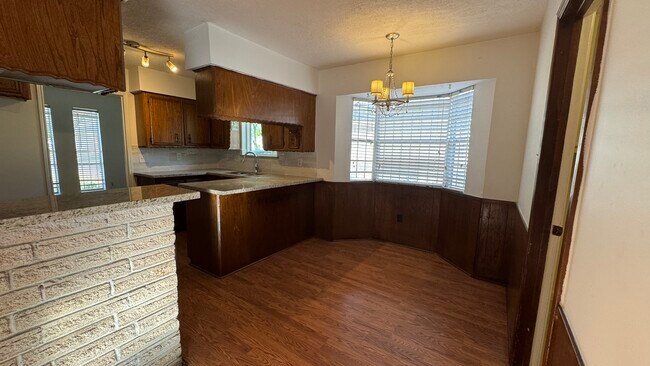 Building Photo - 9207 Portal Dr