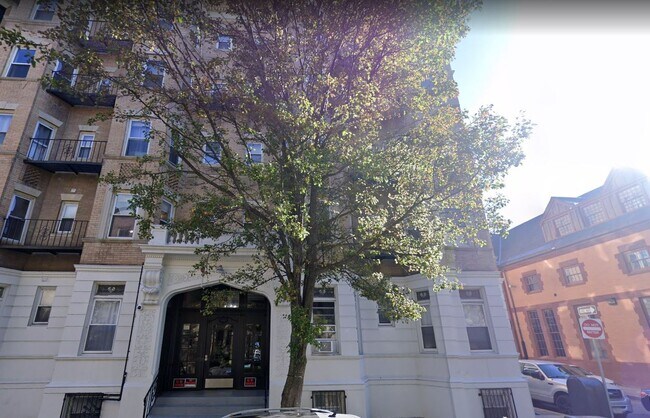 Building Photo - 23 Hemenway St