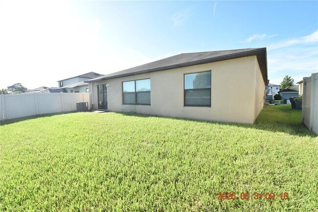 Building Photo - 10106 RoseMary Leaf Ln