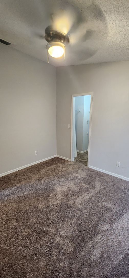 Building Photo - Single Family Home