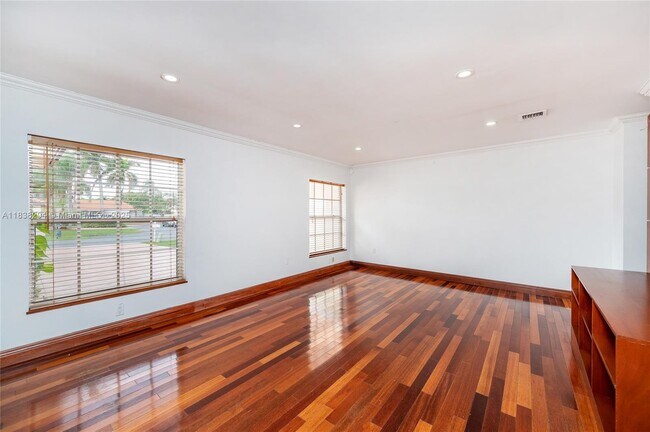 Building Photo - 4725 NW 103rd Ct