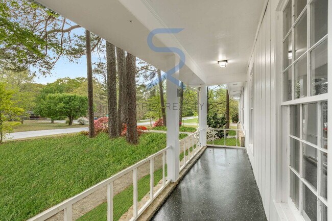 Building Photo - 2694 Hickory Valley Dr