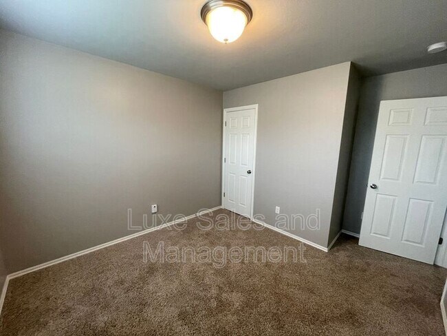 Building Photo - 11724 NW 135th St