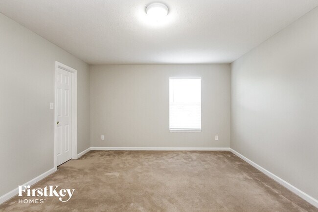 Building Photo - 5671 W Woodview Trail