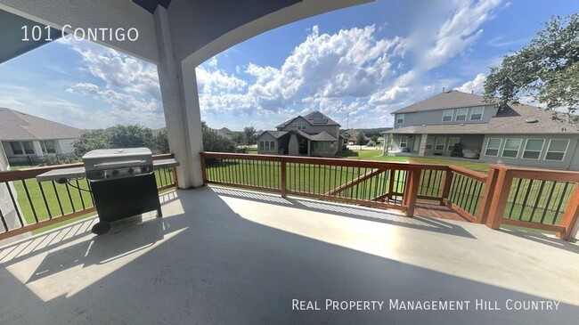Building Photo - 101 Contigo-