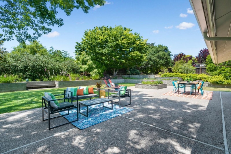 Building Photo - 115 Ortalon Cir