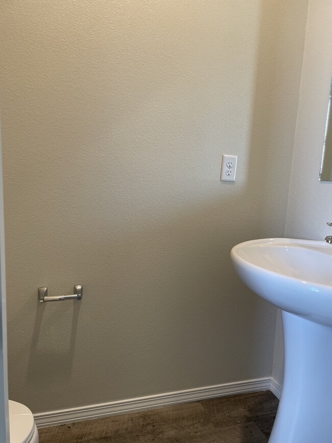 Building Photo - 1509 Borrego Dr SE