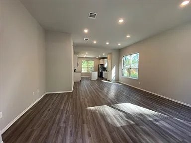 Building Photo - 15860 Pecan Dr