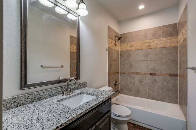 Building Photo - Beautiful 3 Bedroom, 2 Bath Home in Cleburne