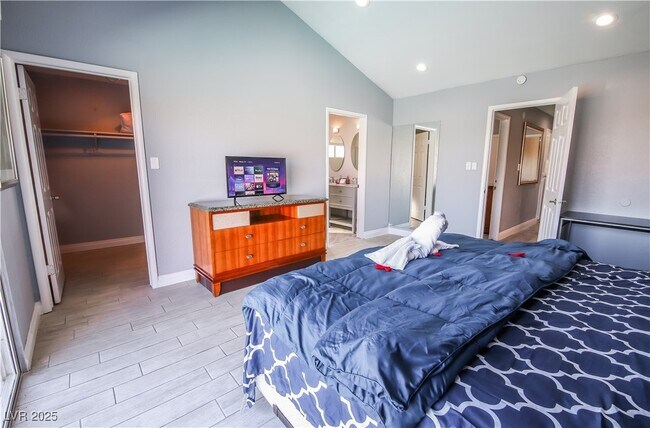 Building Photo - 5086 Cartaro Dr