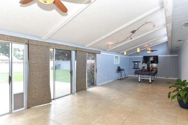 Building Photo - 781 Little Pine Dr