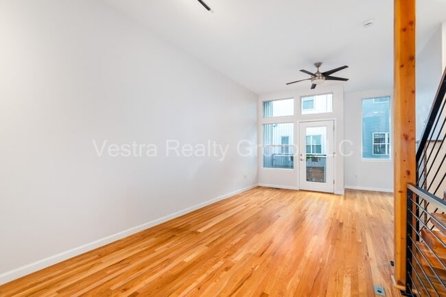 Building Photo - 2680 Blake St