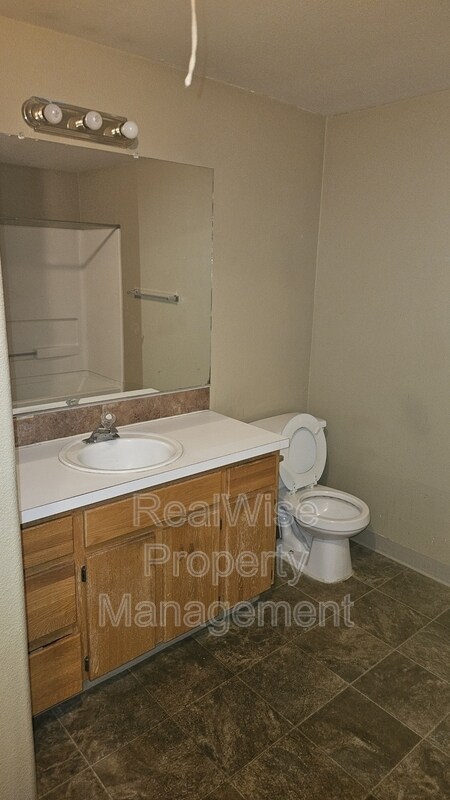 Building Photo - 1414 Brandt Rd