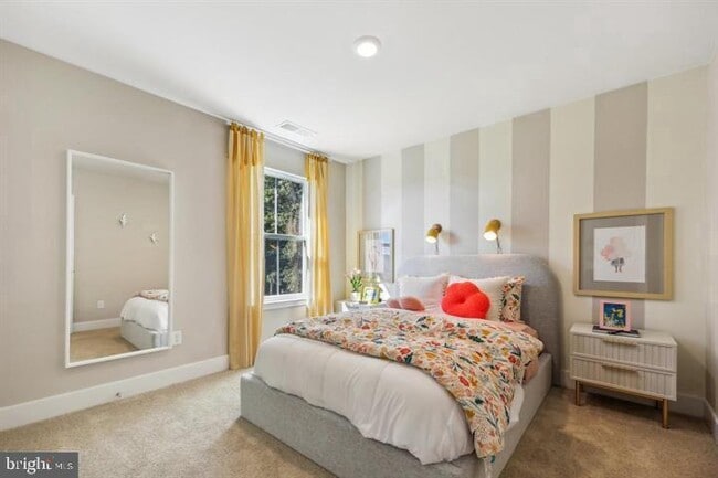 Building Photo - 112 Charing Cross Dr