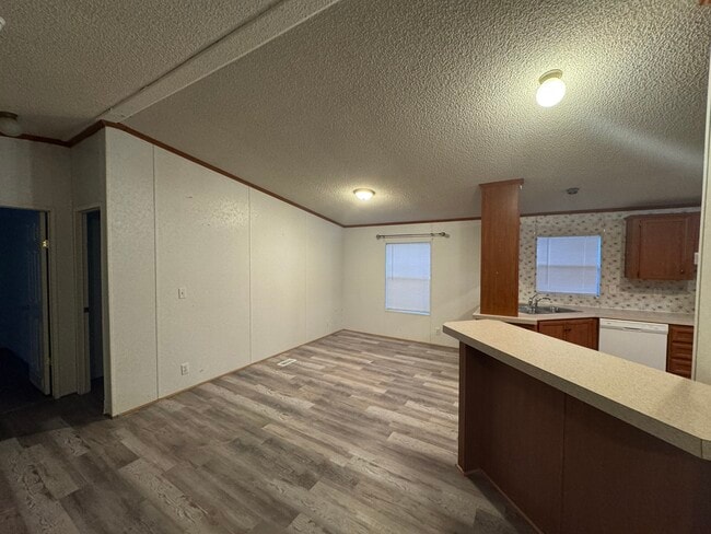 Building Photo - 70 Timber Rd