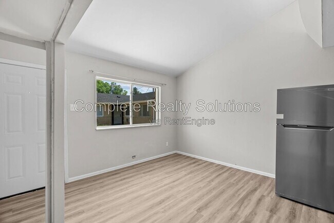 Building Photo - 2323 Woodson Rd