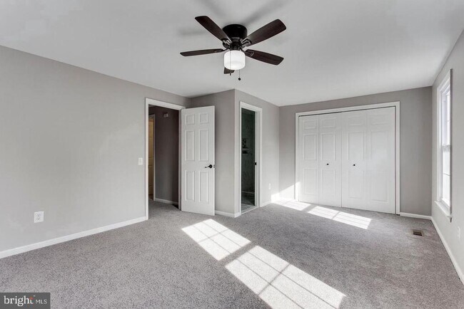 Building Photo - 304 Crescendo Way