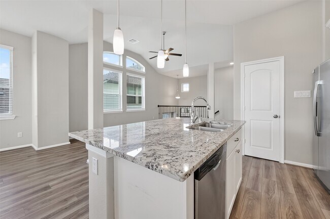 Building Photo - 16226 Rattlesnake Run Trl