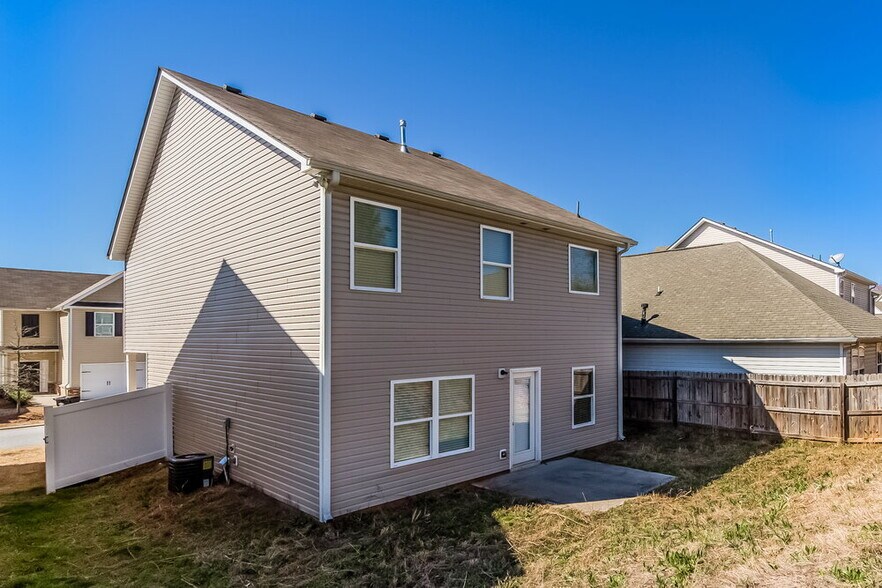 Building Photo - 474 Highland Falls Dr