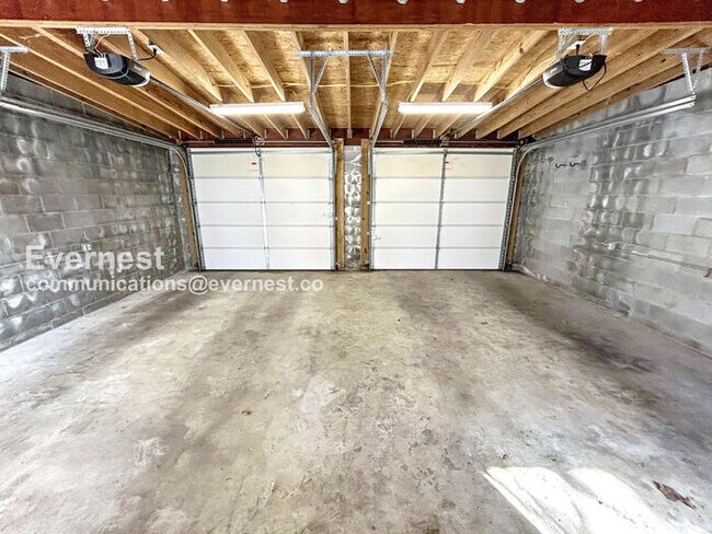 Building Photo - 2708 W Grace St